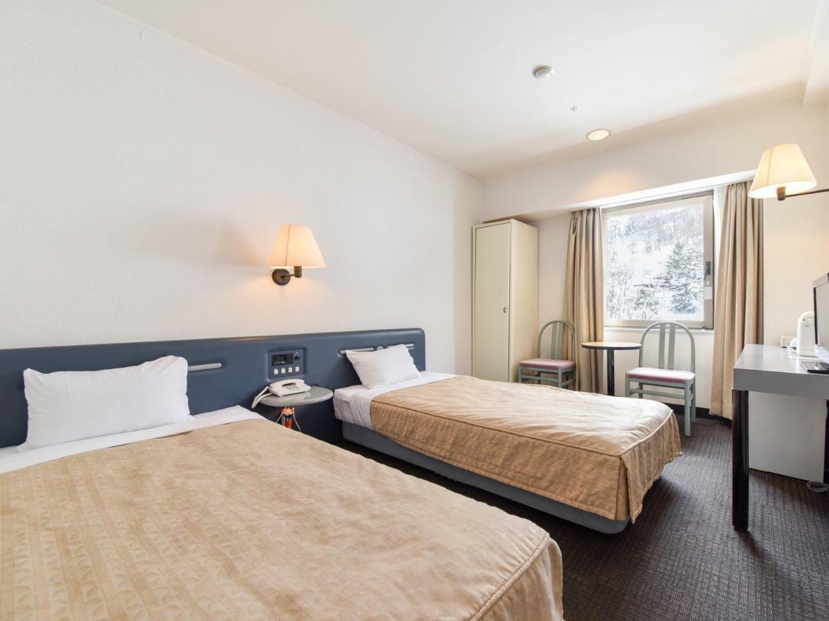 Yubari Hotel Shuparo Экстерьер фото